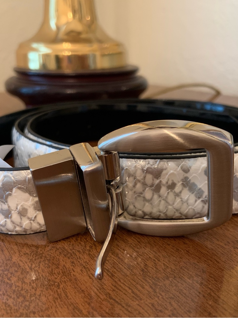 Women’s White Snake-Texture Leather Belt with Brushed Silver Buckle - Picture 1 of 4